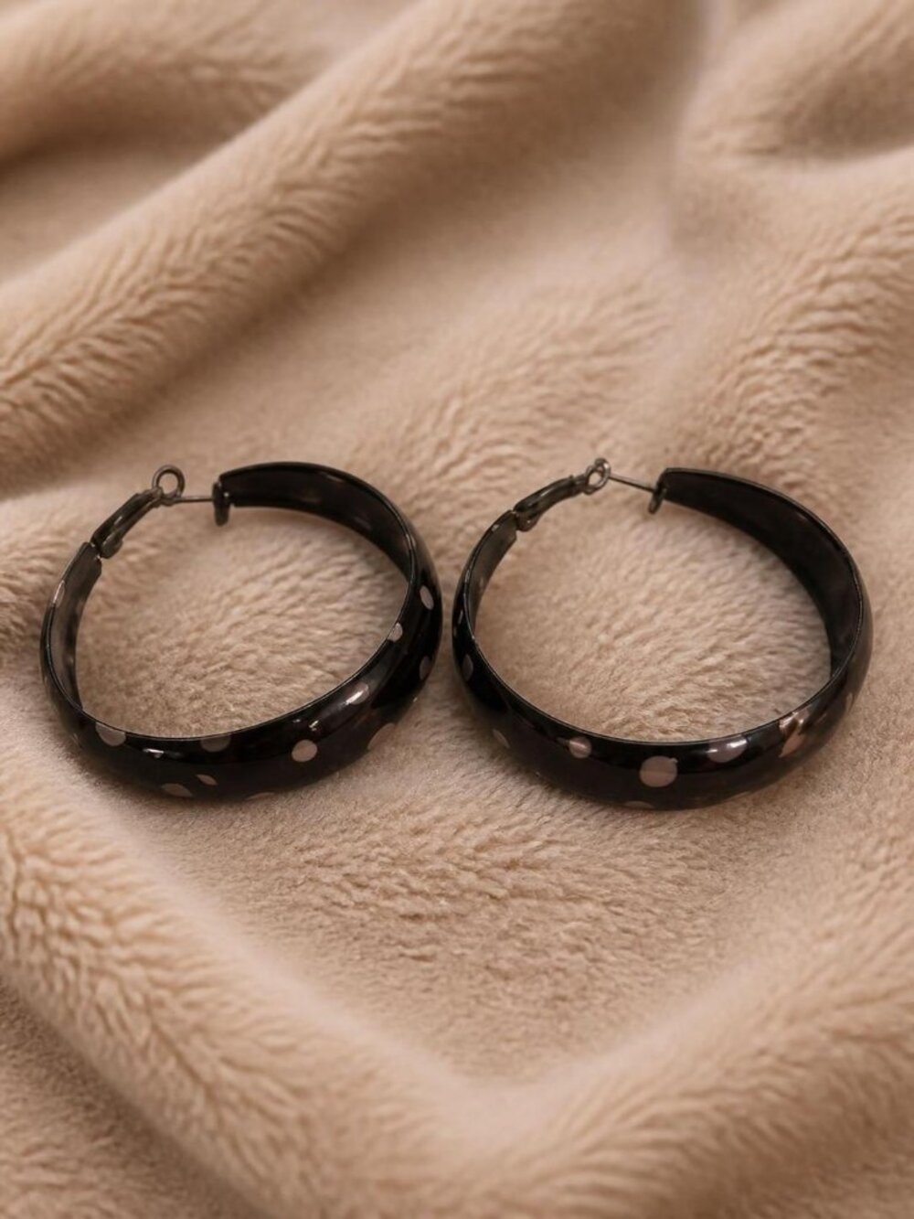 Chunky Trending Polka Dot Black Hoop Earrings Retro Boho